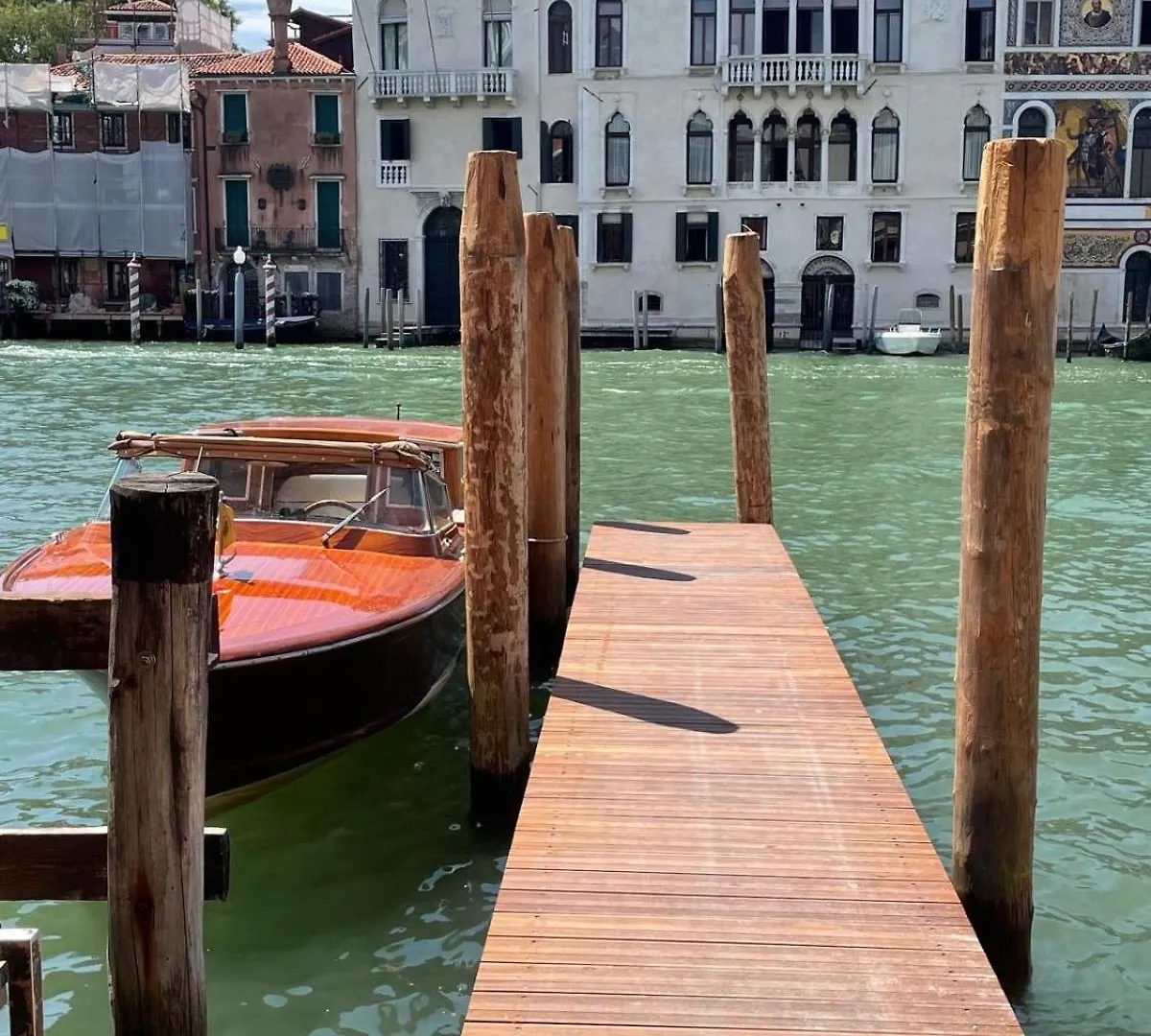 Roof-Top Terrace Vicino San Marco E Canale Grande Venice Italy